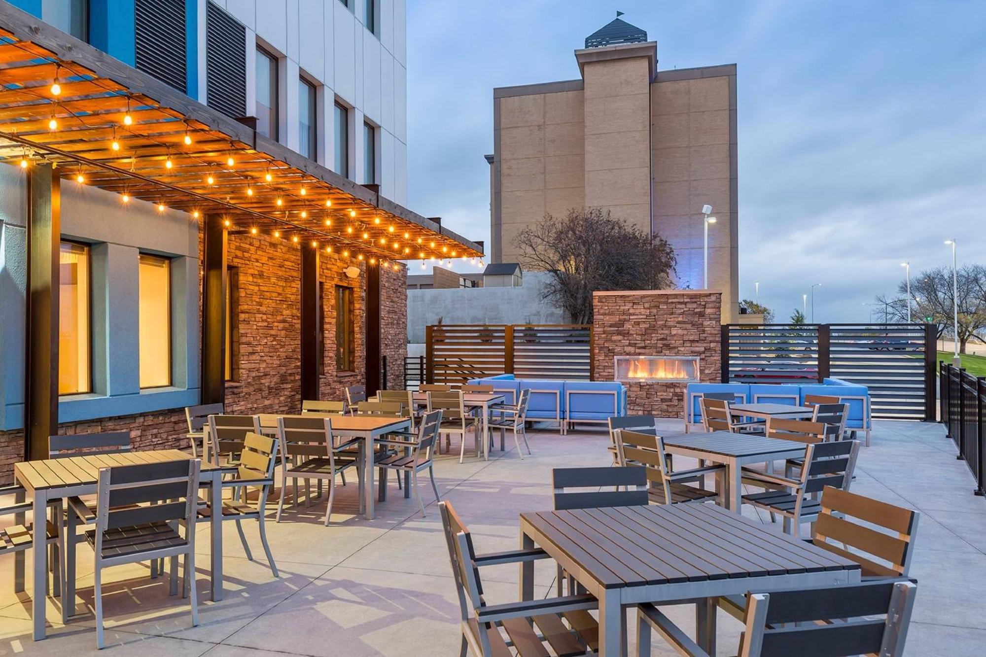 Fairfield Inn & Suites By Marriott Des Moines Downtown Zewnętrze zdjęcie